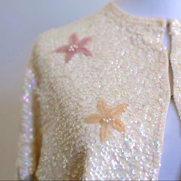 1950’s Vintage Beaded Hand Sewn Cardigan - Picture 3 of 7